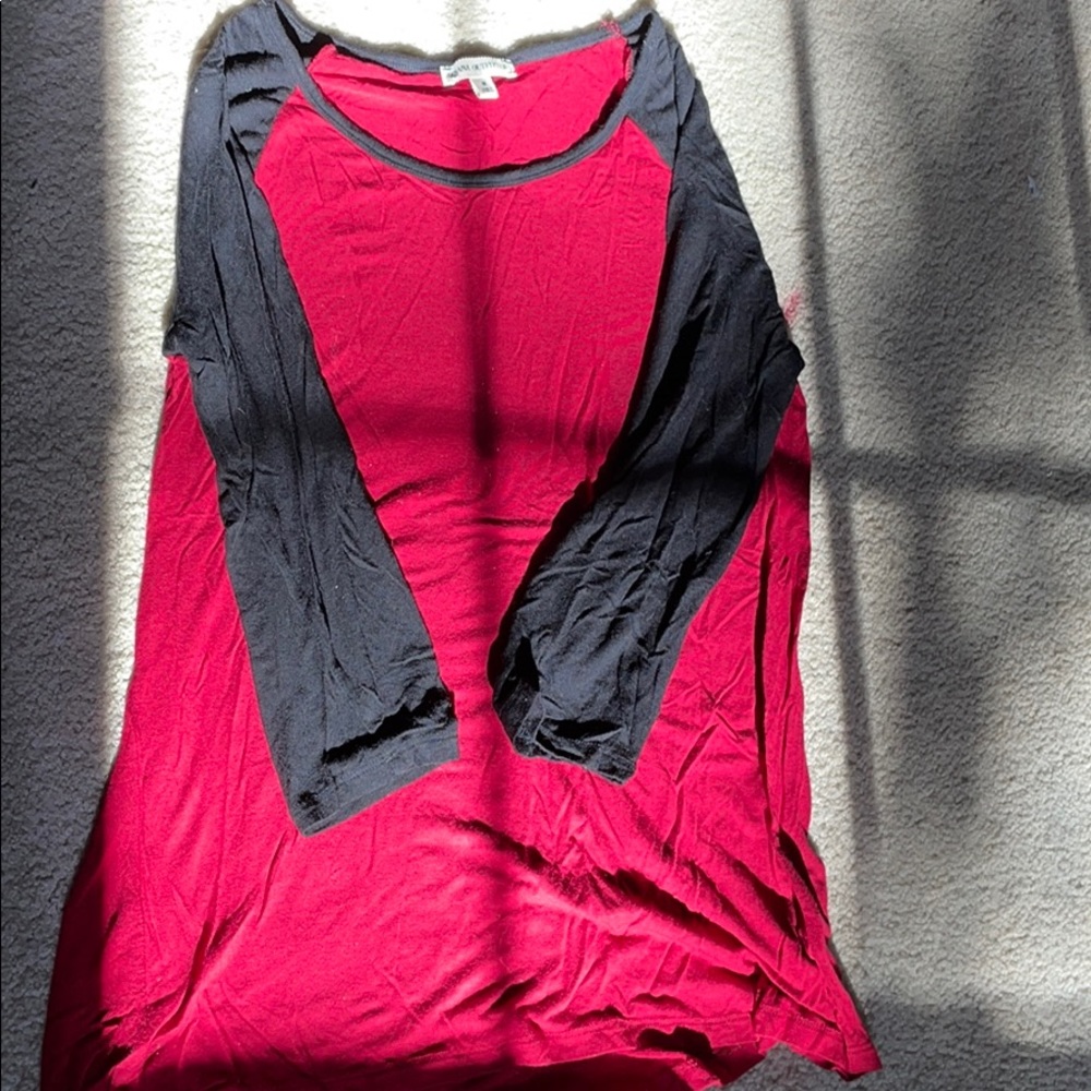 Zenana Outfitters Women’s Red Loose Shirt